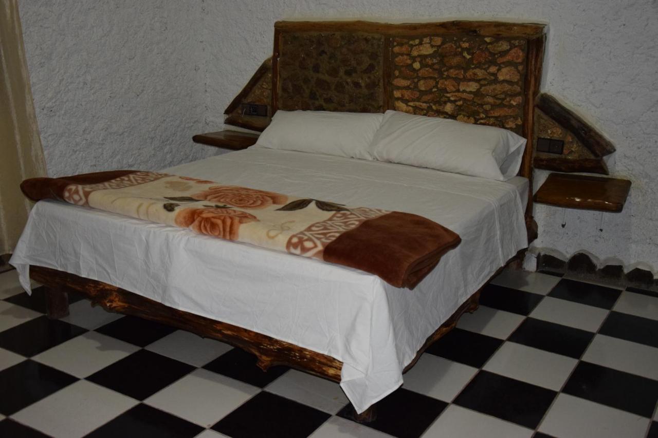Hotel Leonor Beni Chiker エクステリア 写真